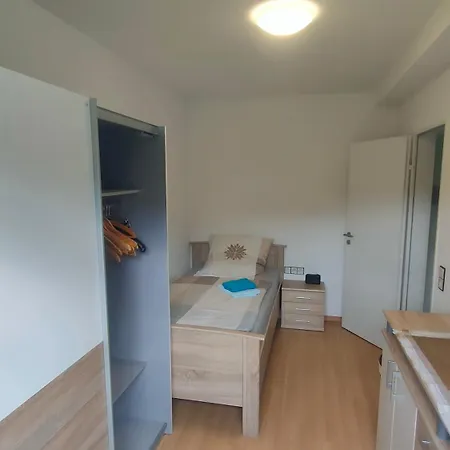 Homestay szállás Jan's Homestay! #kassel-lohfelden *